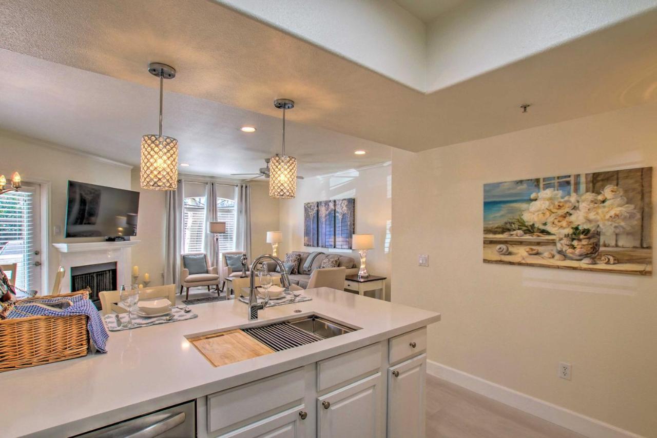 Apartment With Pool Access Near Hiking And Golf